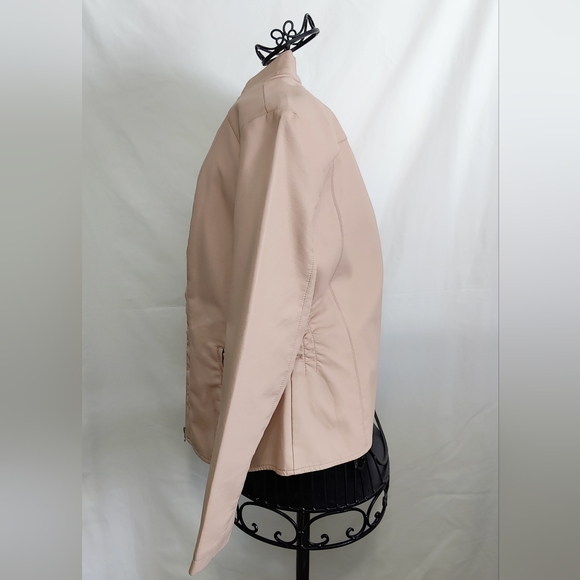 Baccini - Faux Leather Jacket - Light Pink - Size Medium - NWT - Picture 6 of 12